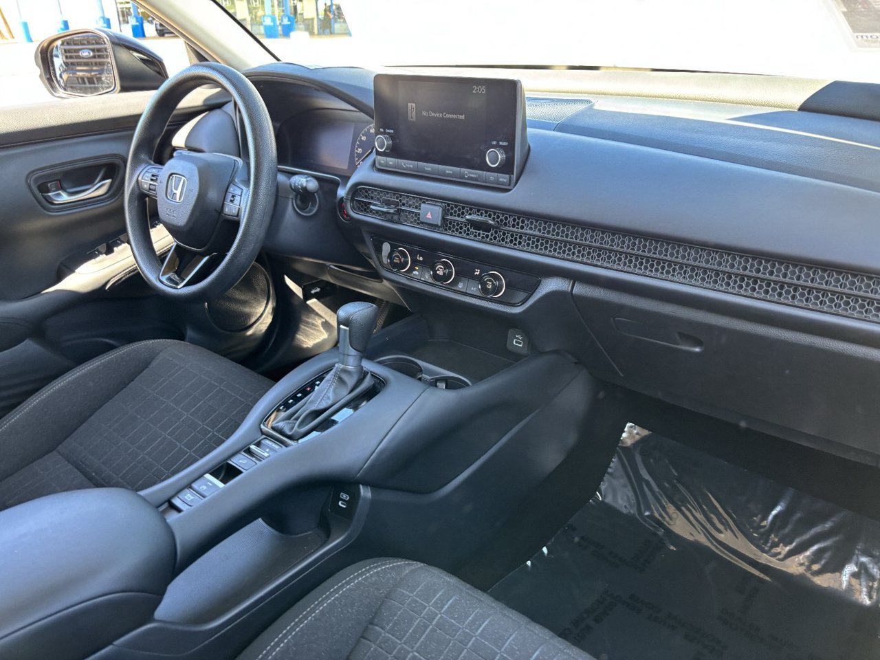 Used 2025 Honda HR-V LX image 10