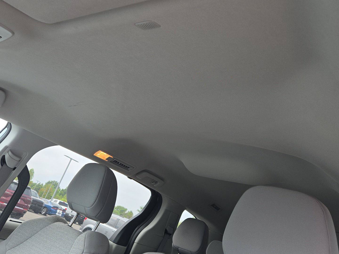 Used 2024 Toyota Sienna LE AWD/4WD image 17