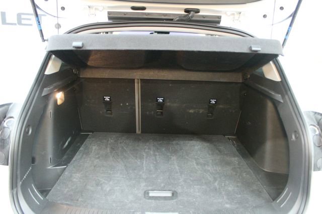 Used 2025 Chevrolet Trax ACTIV w/ Sunroof Package FWD image 14
