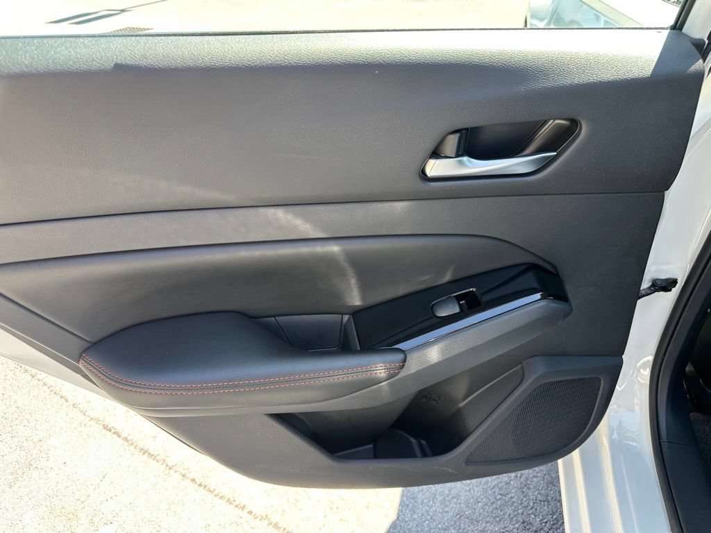 Used 2024 Nissan Altima 2.5 SR FWD image 10