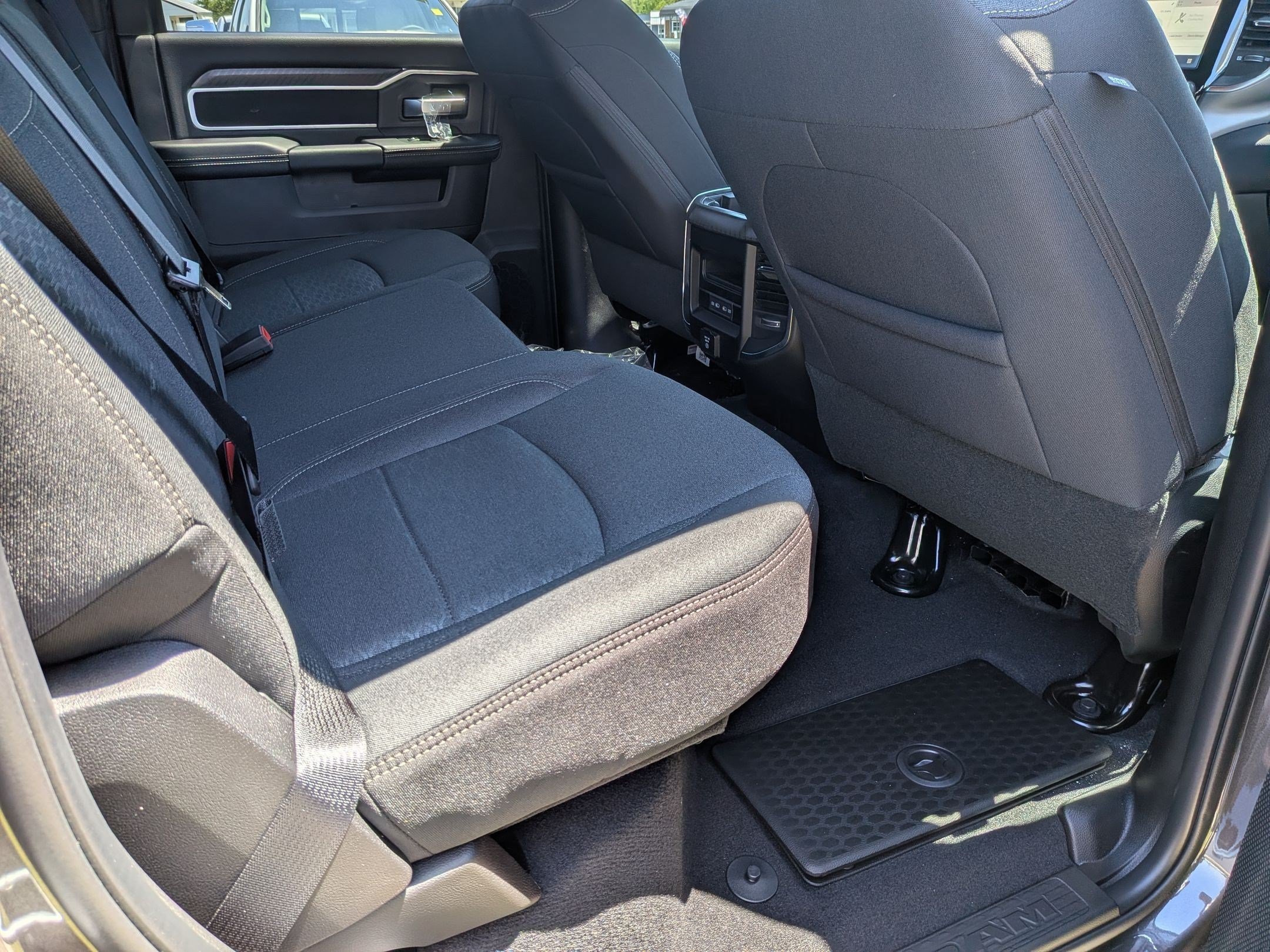 New 2026 RAM 2500 Big Horn AWD/4WD image 18