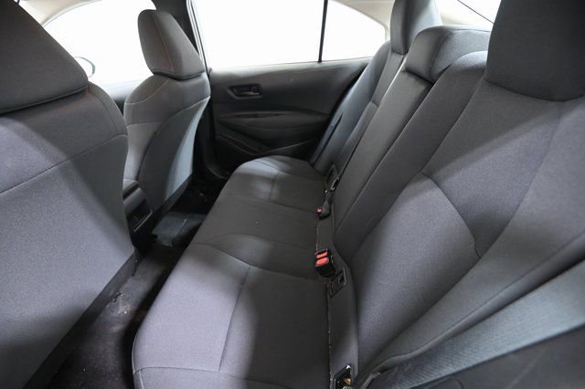 Used 2022 Toyota Corolla LE image 8