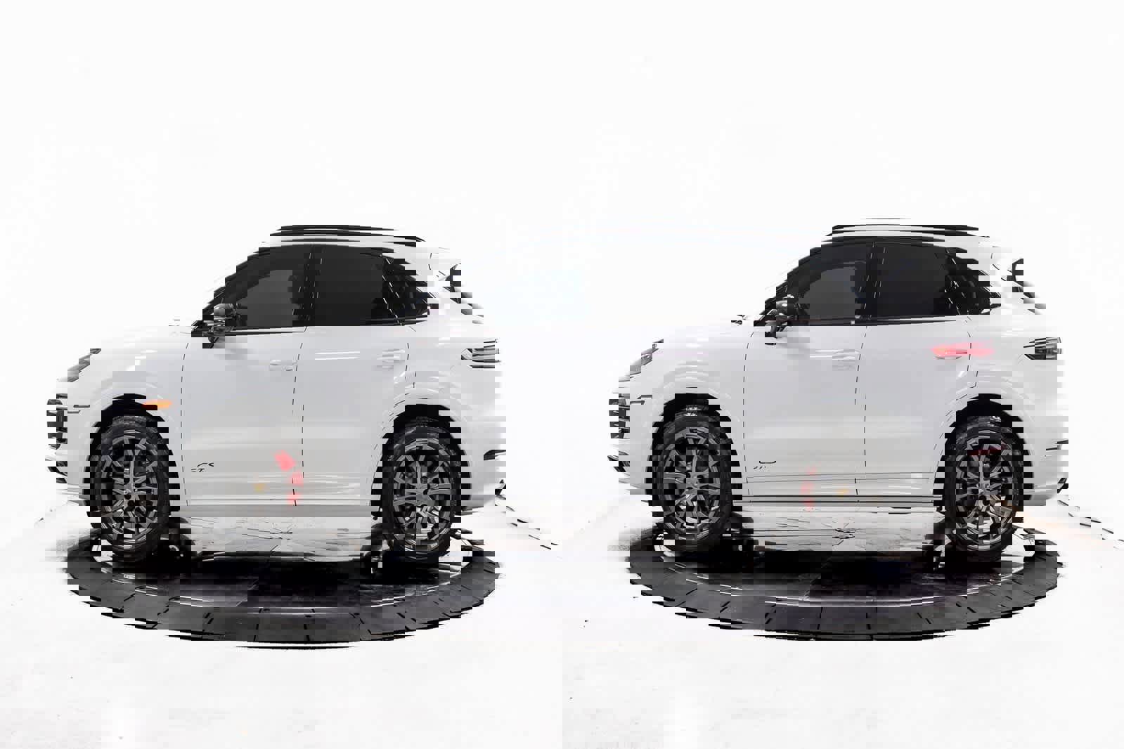 Certified 2023 Porsche Cayenne GTS w/ Premium Package Plus image 2