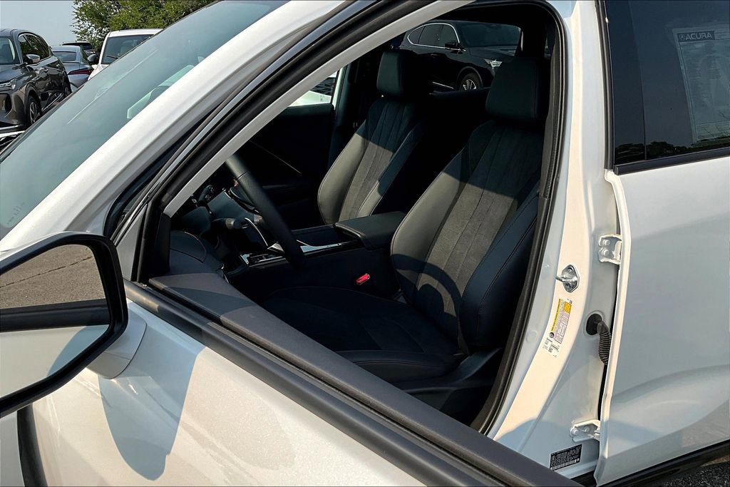 Certified 2025 Acura ADX A-Spec image 27
