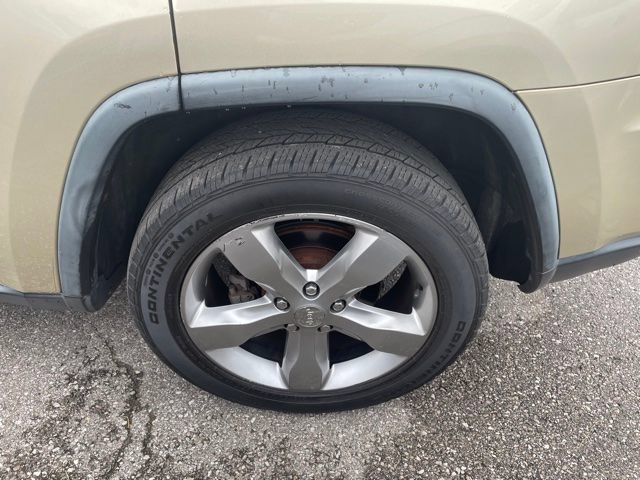 Used 2011 Jeep Grand Cherokee Overland AWD/4WD image 9