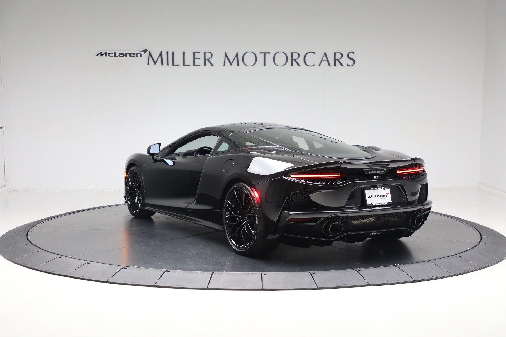 Used 2025 McLaren GTS RWD image 5
