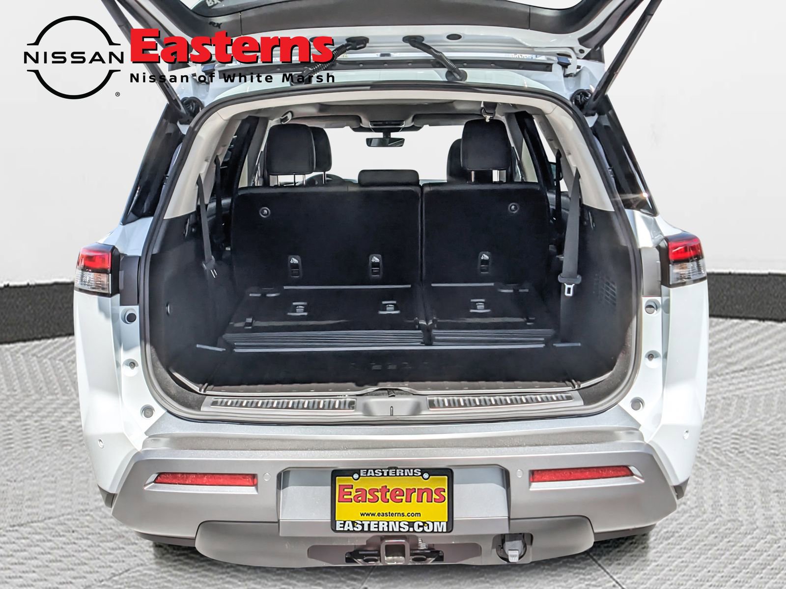 New 2026 Nissan Pathfinder Platinum image 11