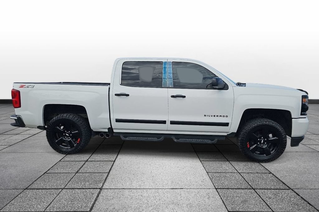 Used 2018 Chevrolet Silverado 1500 LTZ Z71 w/ Redline Edition AWD/4WD image 4
