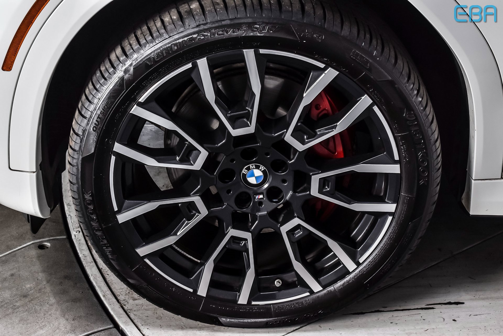 Used 2025 BMW X6 xDrive40i w/ Executive Package image 10