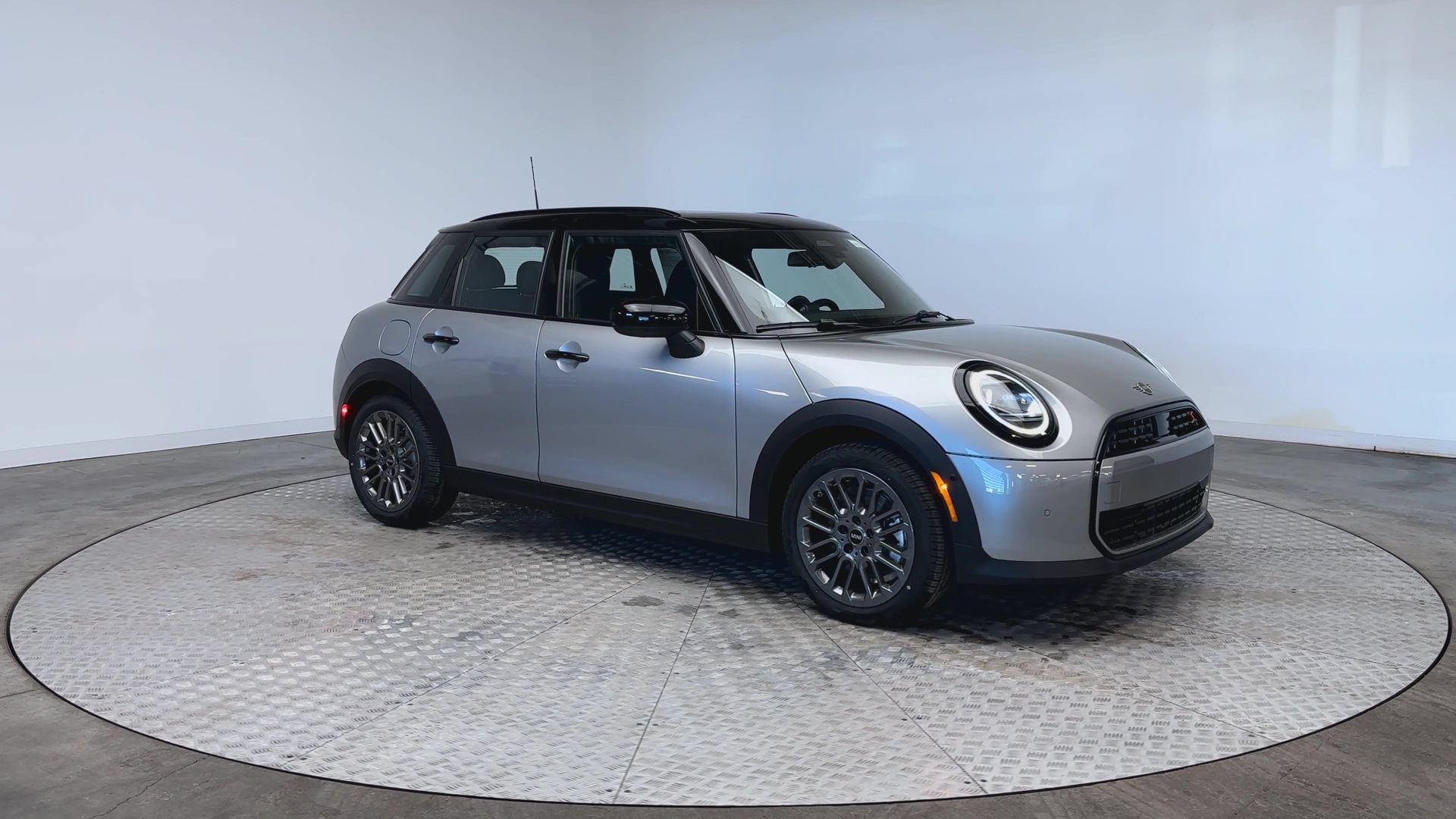 Used 2026 MINI Cooper S FWD image 2