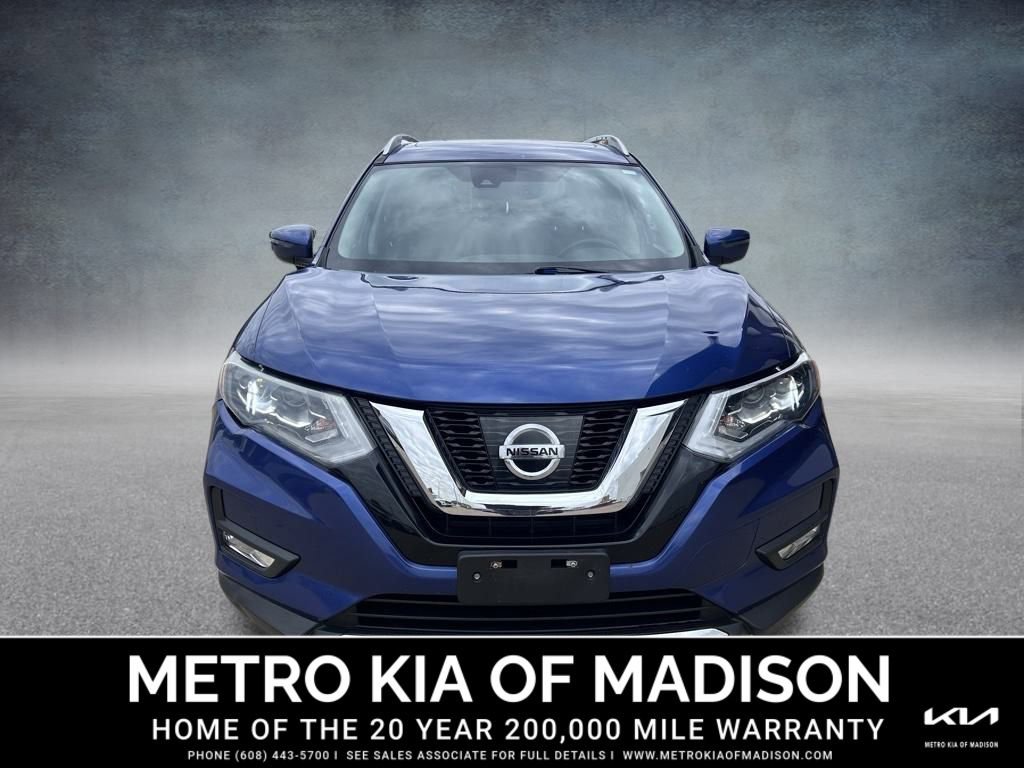 Used 2017 Nissan Rogue SL w/ SL Premium Package image 3