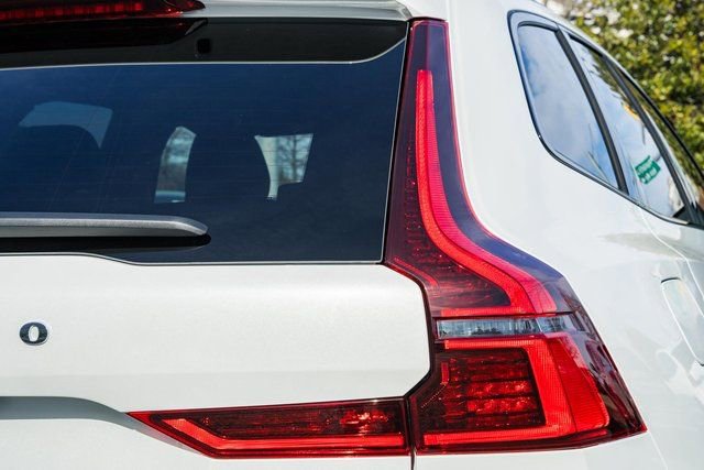 New 2026 Volvo XC60 B5 Plus w/ Protection Package Premier image 7