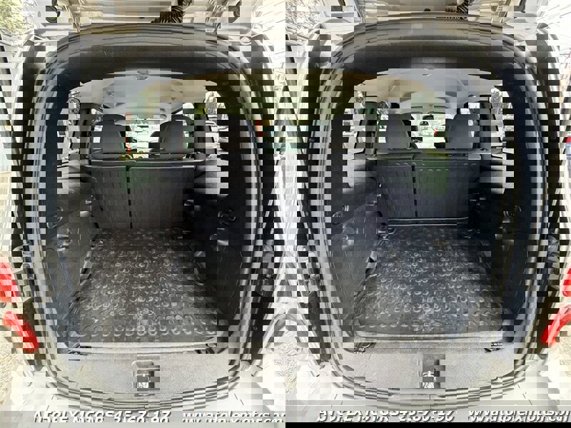 Used 2008 Chevrolet HHR LS FWD image 15