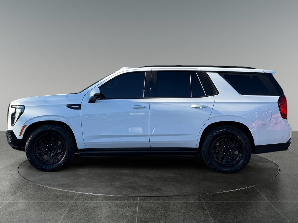 Used 2025 GMC Yukon AT4 w/ AT4 Premium Plus Package AWD/4WD image 6