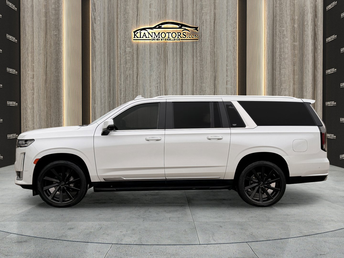 Used 2021 Cadillac Escalade ESV Premium Luxury AWD/4WD image 4