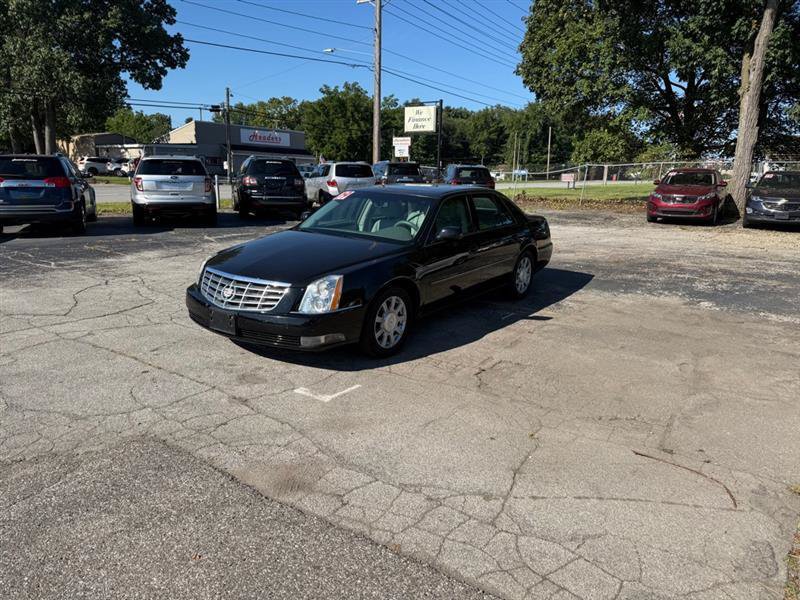 Used 2009 Cadillac DTS w/ Sun And Sound Package FWD image 17