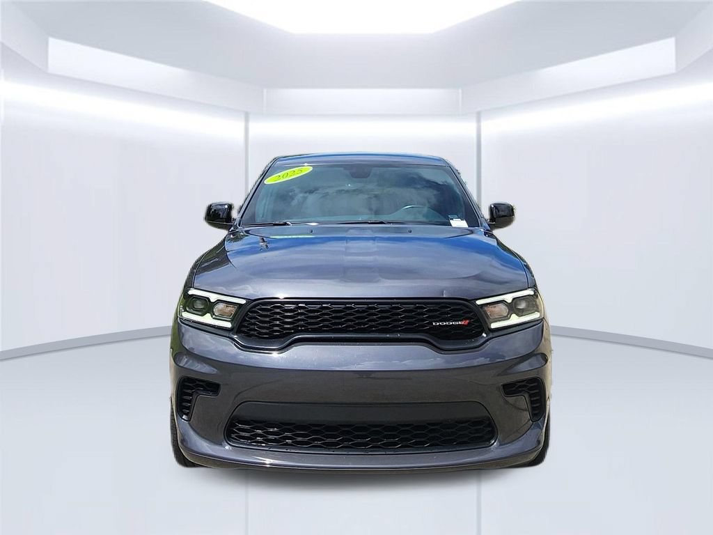 Used 2025 Dodge Durango GT AWD/4WD image 2