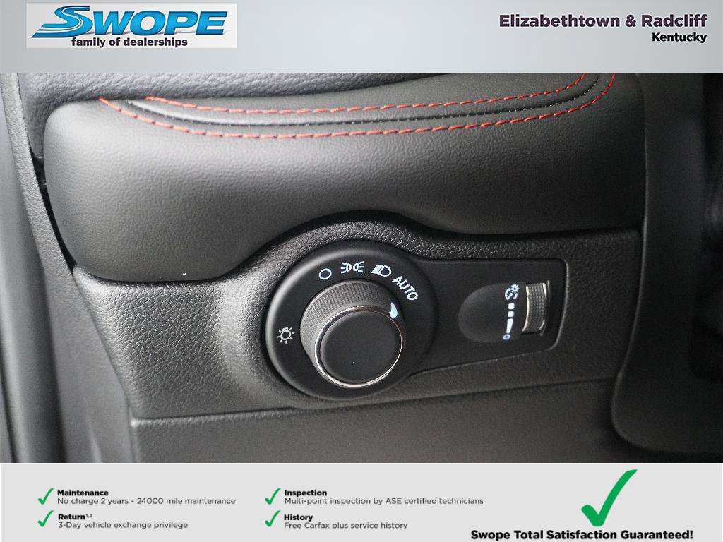 Certified 2025 Dodge Durango R/T image 16