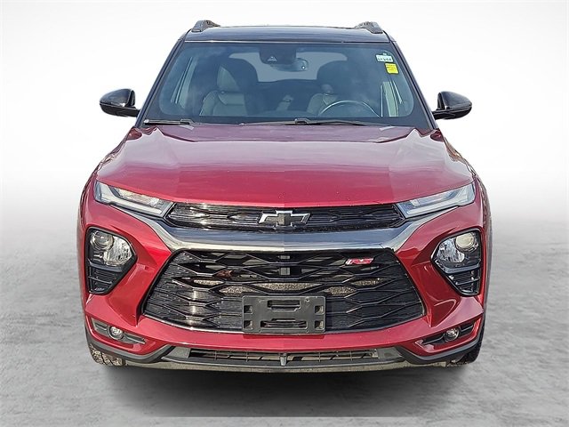 Used 2023 Chevrolet TrailBlazer RS w/ Sun and Liftgate Package image 2