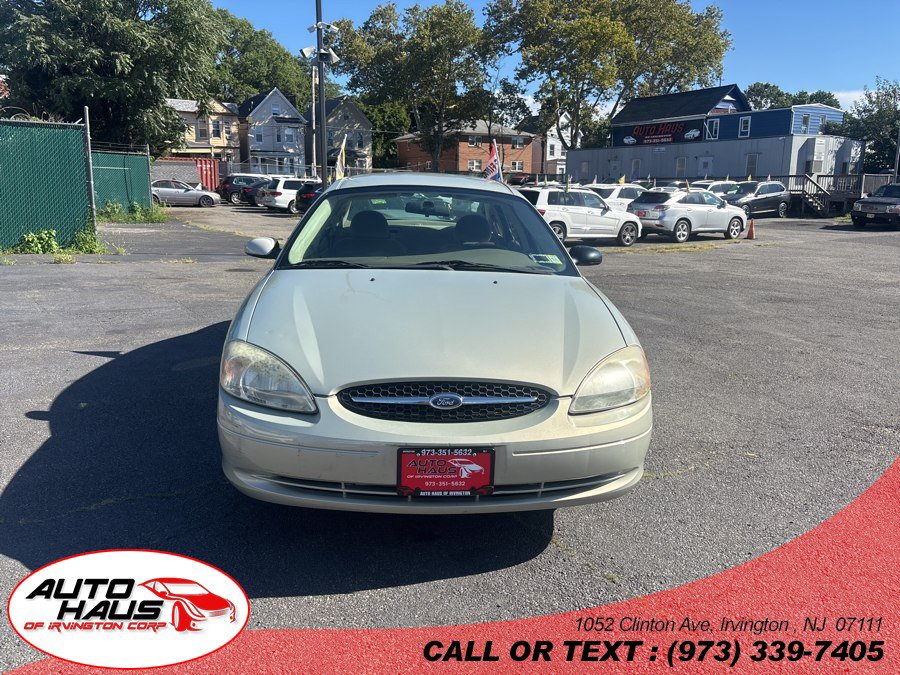 Used 2003 Ford Taurus SE FWD image 1
