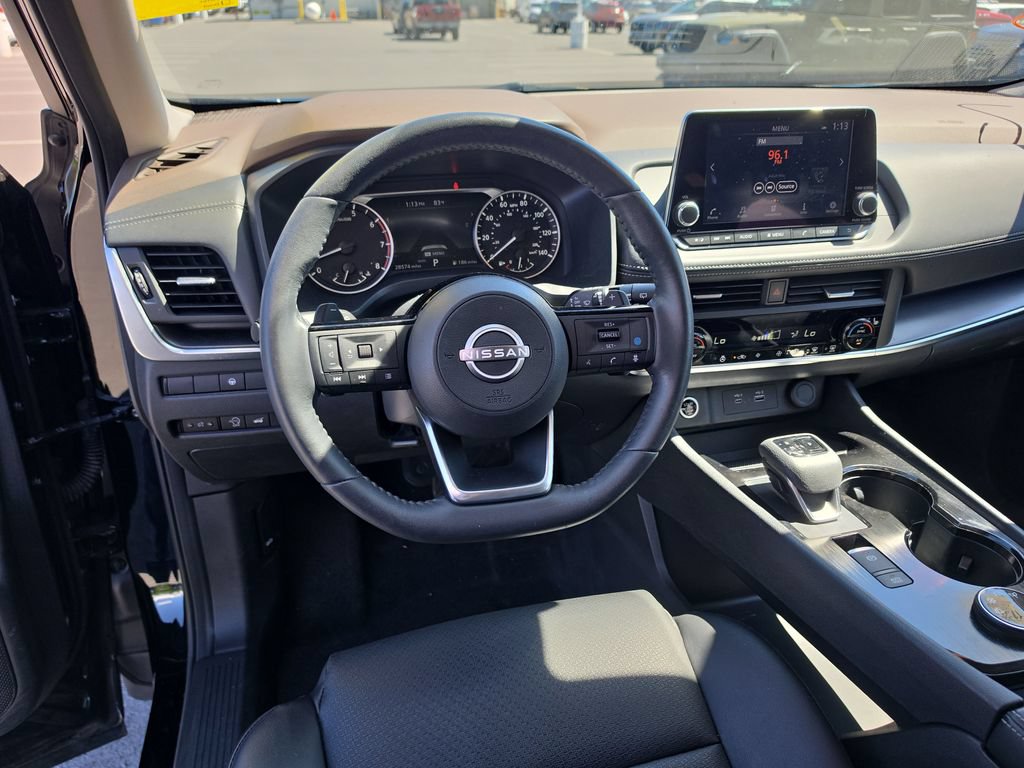 Used 2023 Nissan Rogue SV w/ SV Premium B Package AWD/4WD image 11