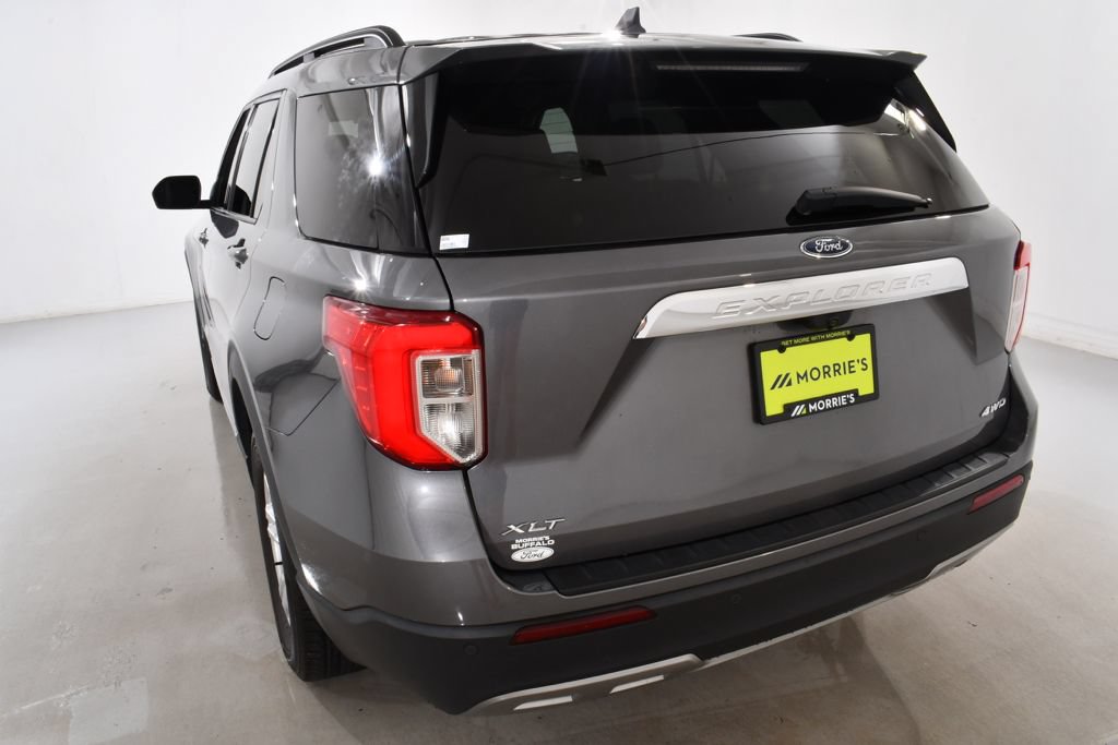 Used 2022 Ford Explorer XLT w/ Equipment Group 202A AWD/4WD image 14