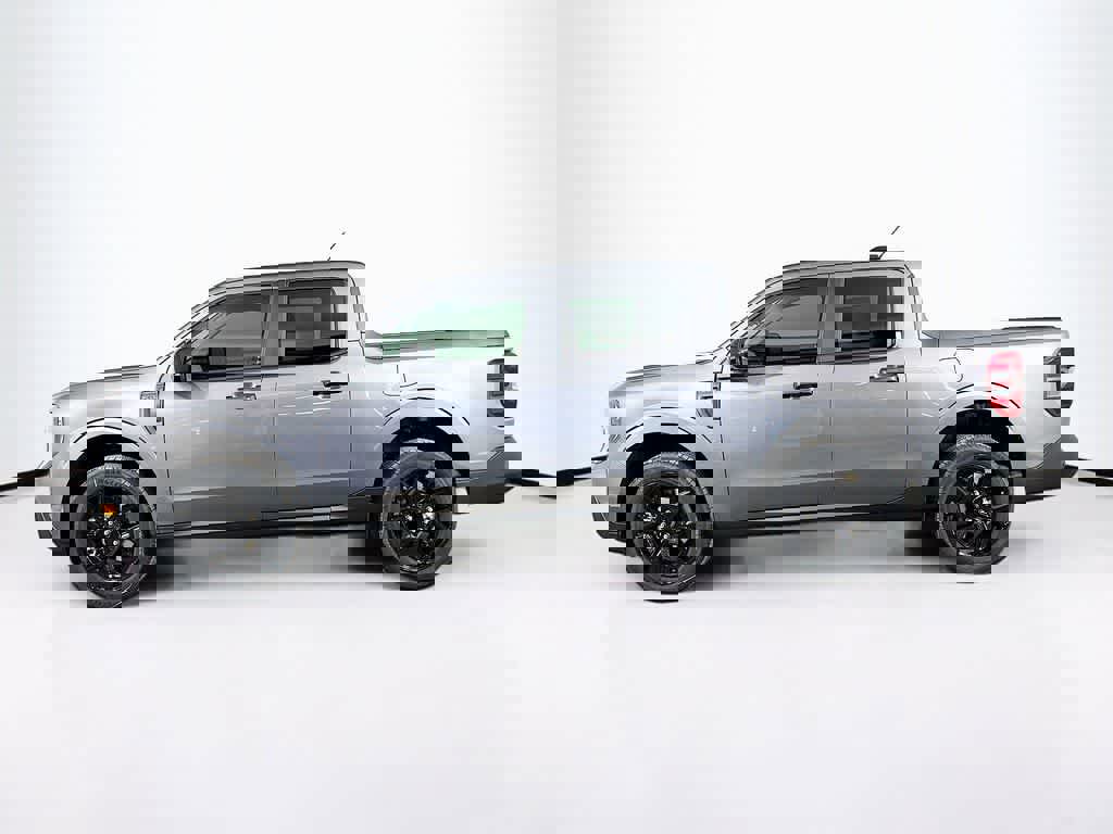 New 2025 Ford Maverick XLT w/ XLT Luxury Package image 3