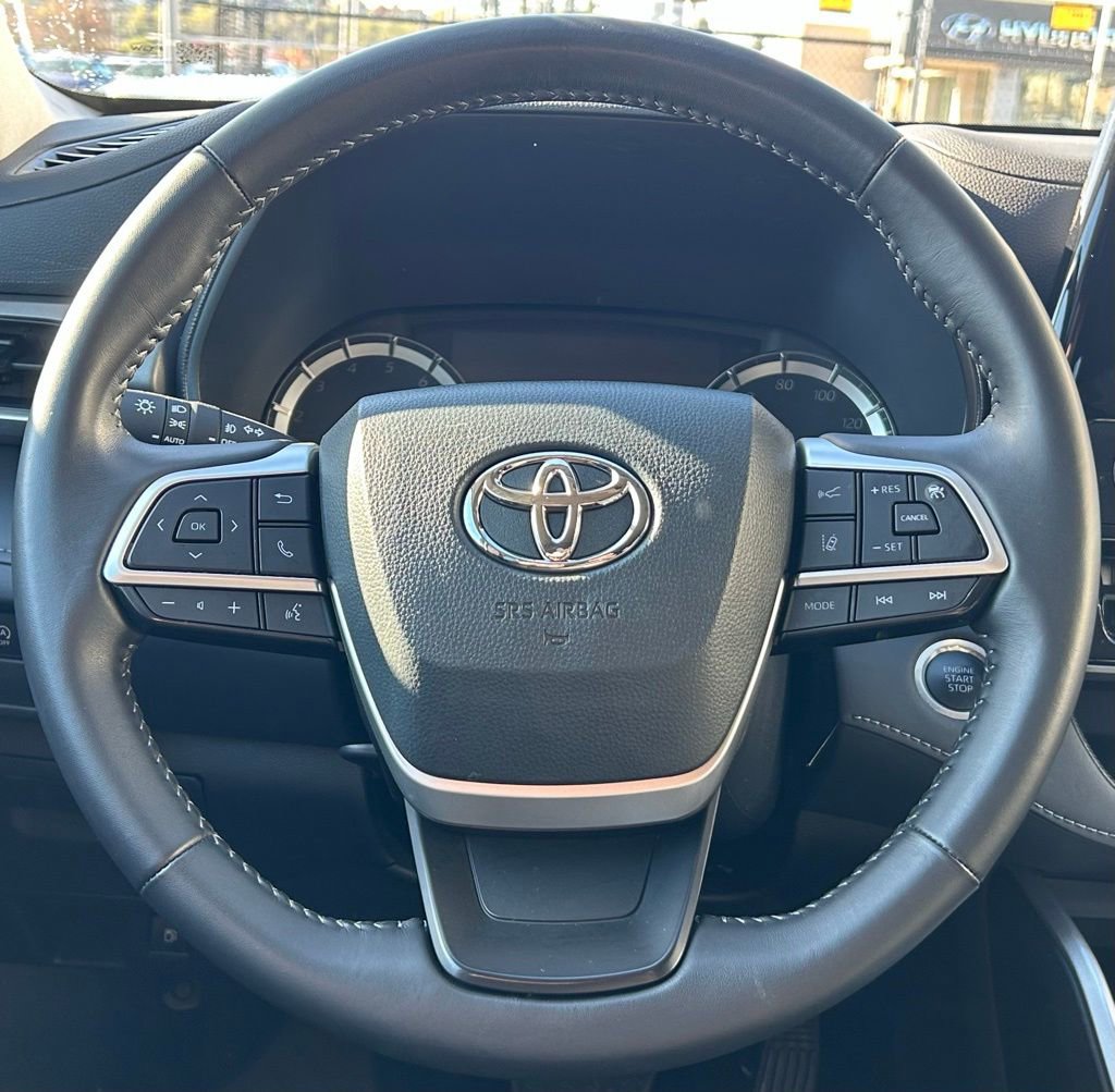 Certified 2025 Toyota Highlander LE image 21
