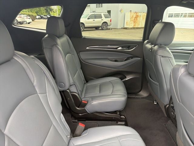 Used 2022 Buick Enclave Premium AWD/4WD image 22