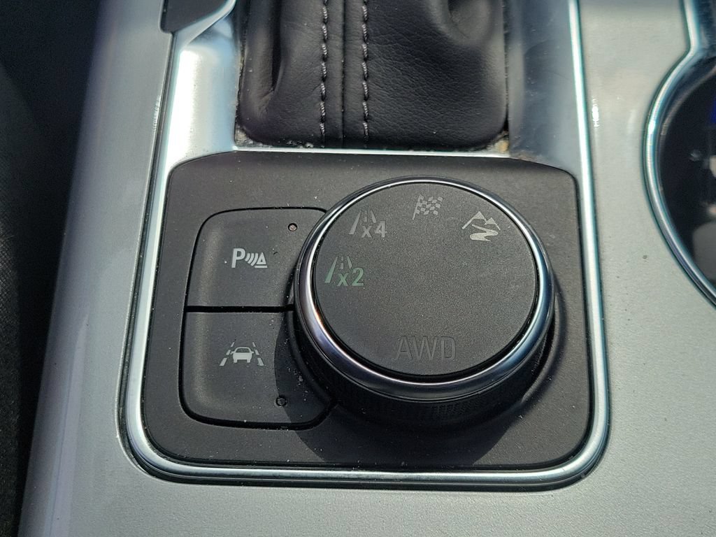 Certified 2024 Chevrolet Blazer LT w/ Sound & Technology Package AWD/4WD image 31