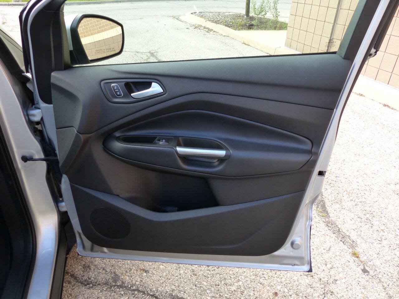 Used 2019 Ford Escape SEL FWD image 47