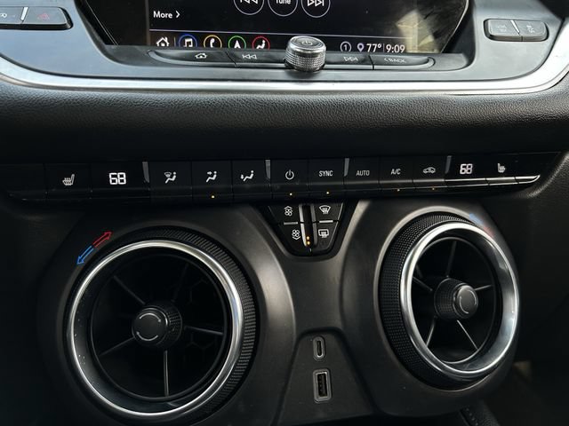 Used 2020 Chevrolet Blazer LT w/ Sound & Technology Package FWD image 20