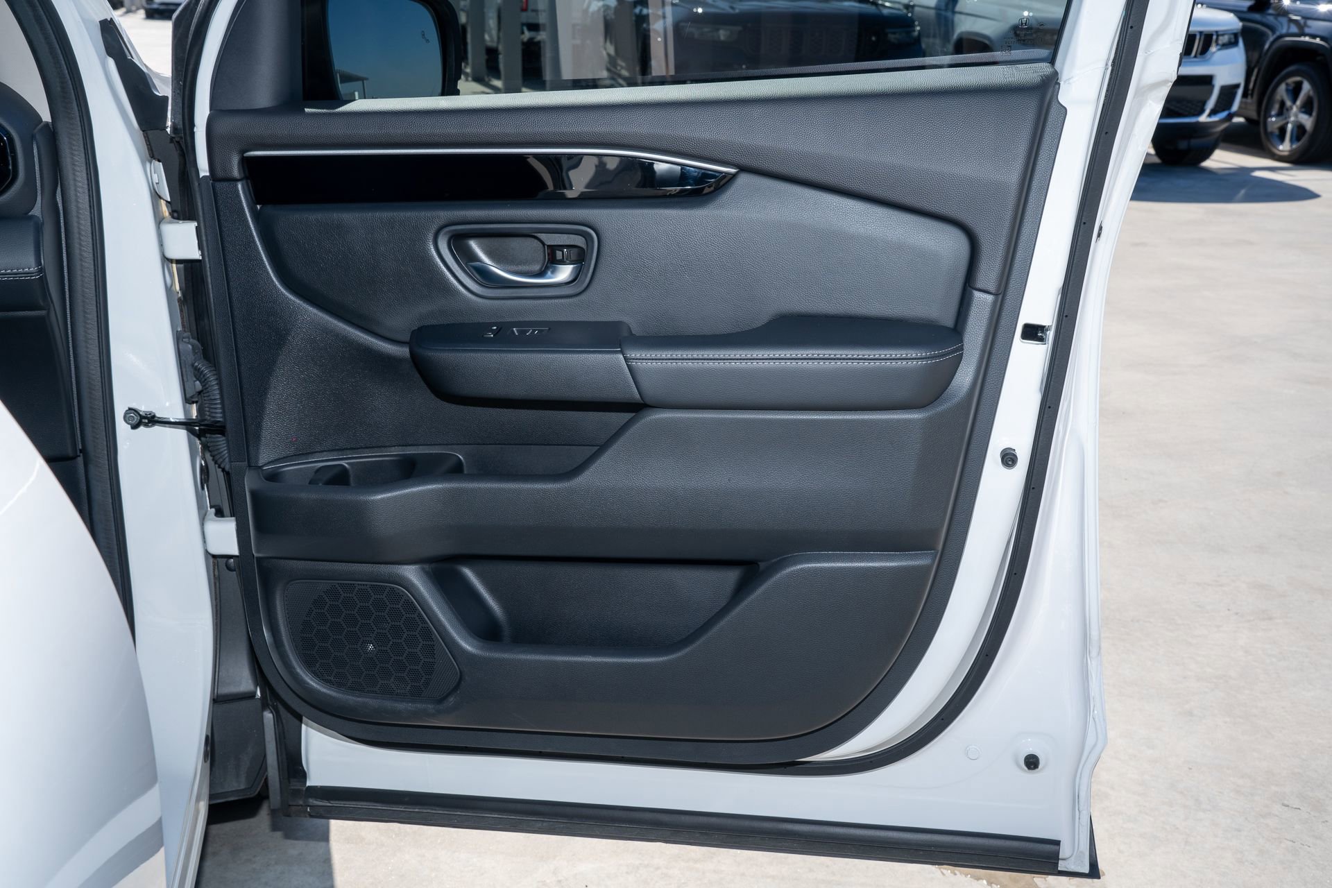 Certified 2025 Honda Pilot EX-L image 14