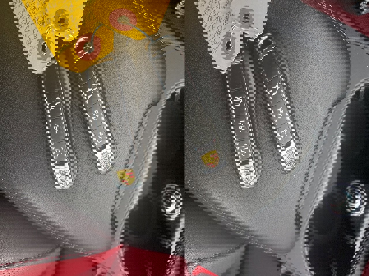 Used 2024 Porsche Cayenne Coupe image 29