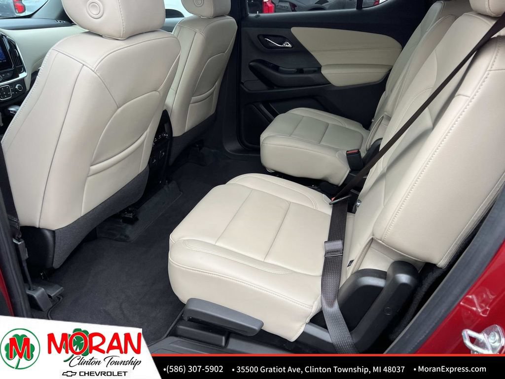 Certified 2022 Chevrolet Traverse LT w/ LT Premium Package FWD image 13