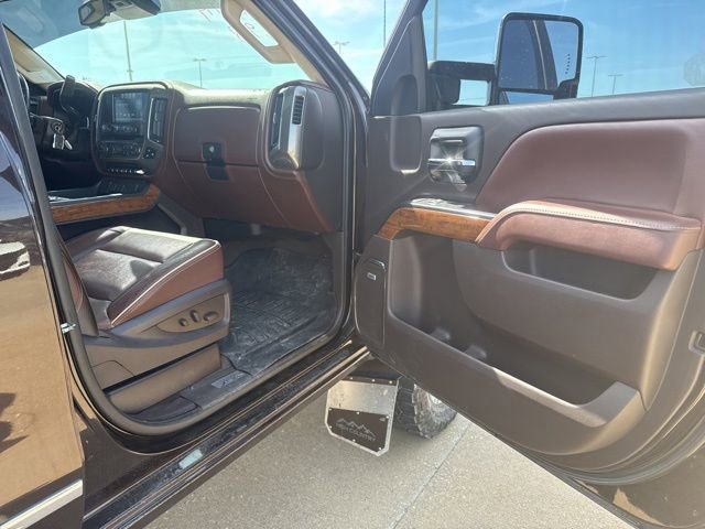 Used 2019 Chevrolet Silverado 2500 High Country AWD/4WD image 23