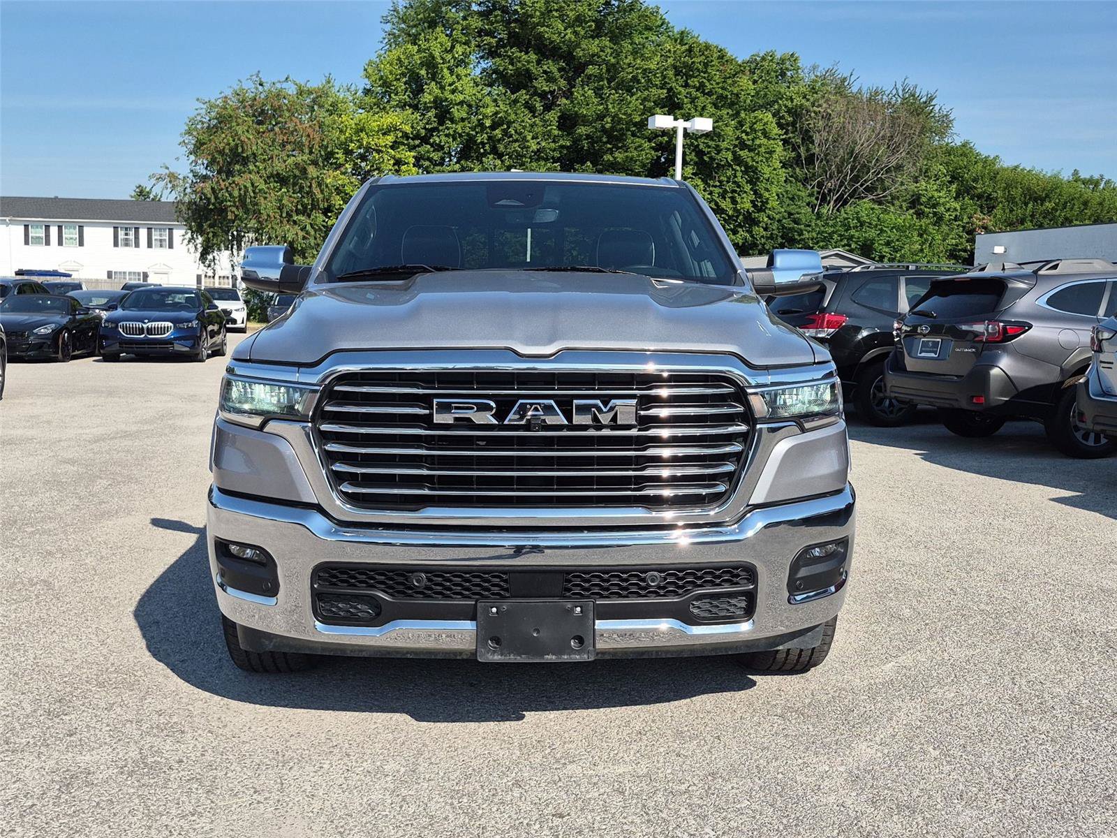 Used 2025 RAM 1500 Laramie AWD/4WD image 8