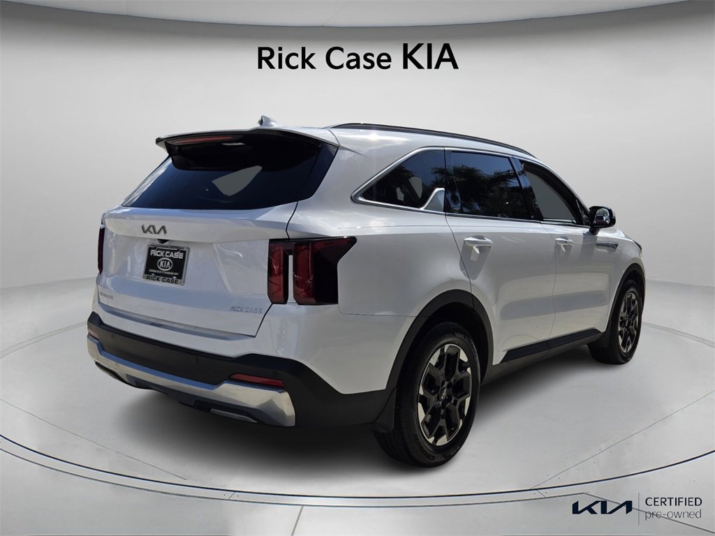 Certified 2024 Kia Sorento S image 7