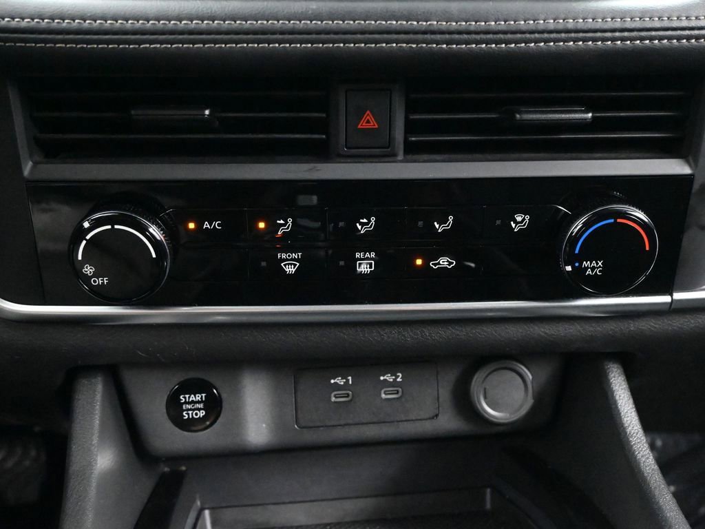 Used 2024 Nissan Rogue S image 21