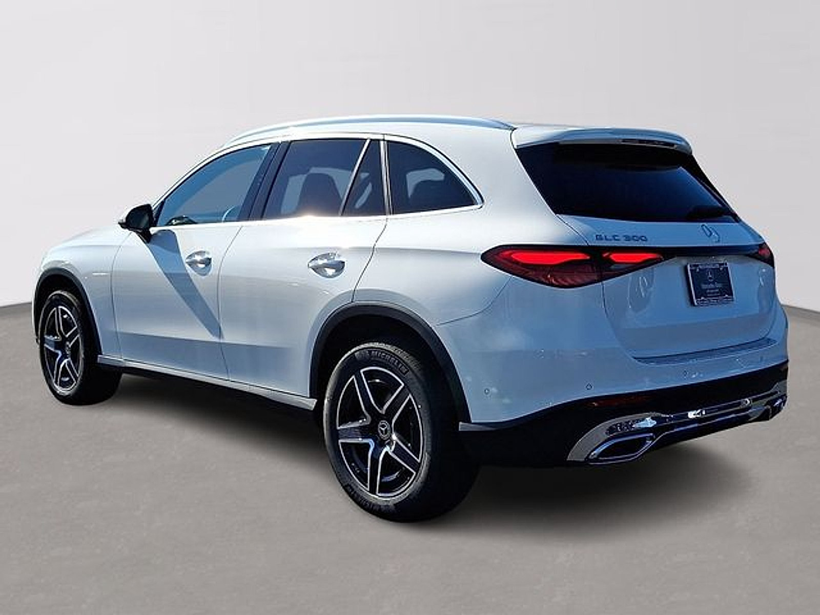 Used 2026 Mercedes-Benz GLC 300 4MATIC image 6