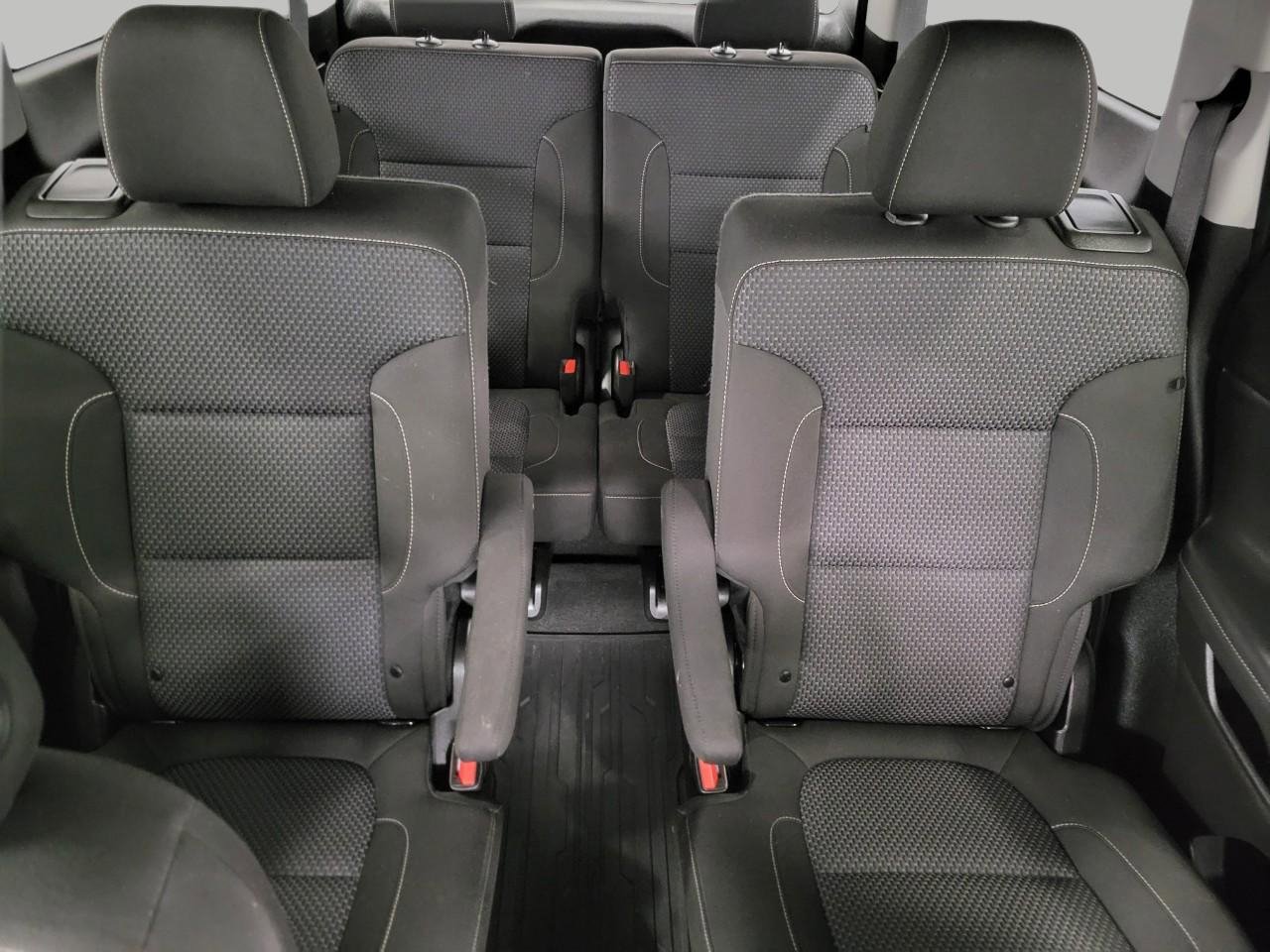 Used 2023 GMC Acadia SLE w/ Driver Convenience Package image 24