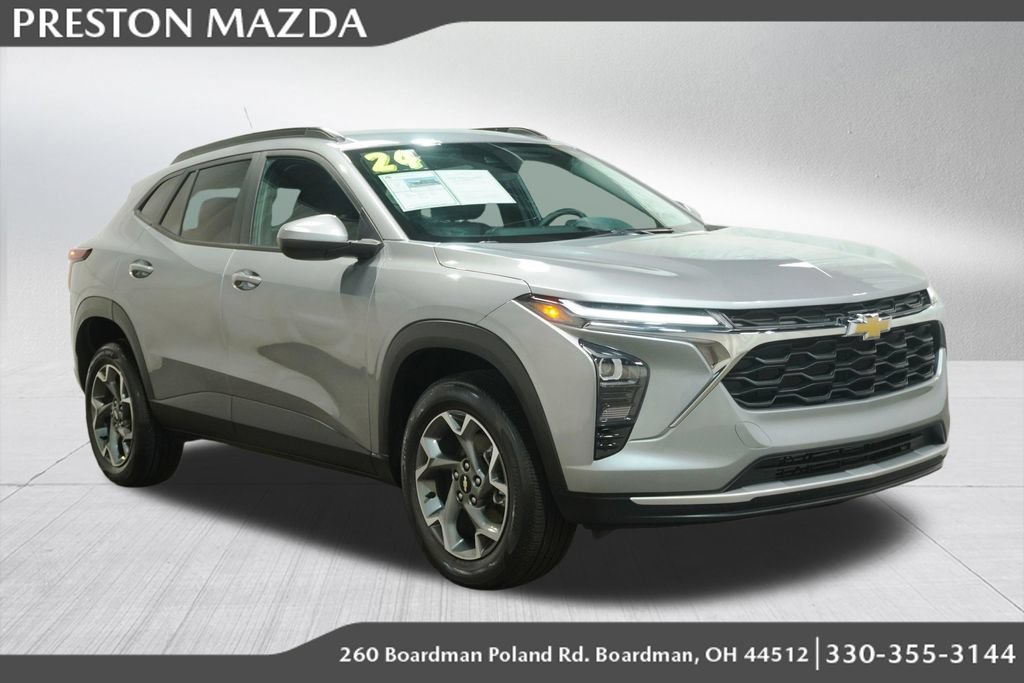 Used 2024 Chevrolet Trax LT w/ LT Convenience Package FWD image 1