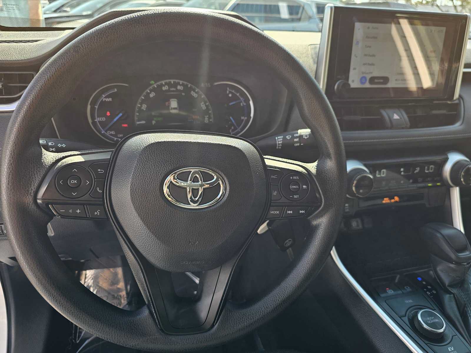 Used 2023 Toyota RAV4 LE AWD/4WD image 27