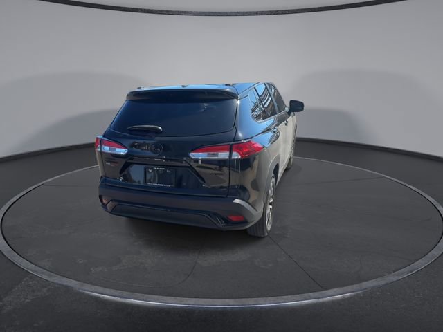 Used 2023 Toyota Corolla Cross SE image 15