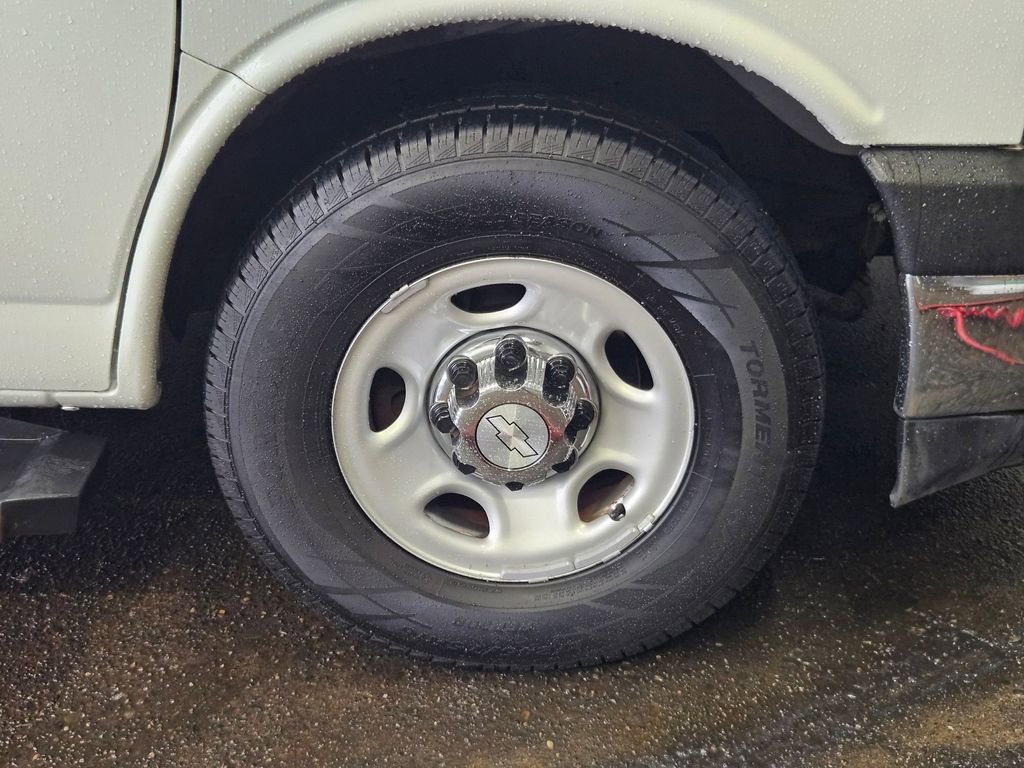 Used 2020 Chevrolet Express 3500 LT w/ LT Preferred Equipment Group image 39