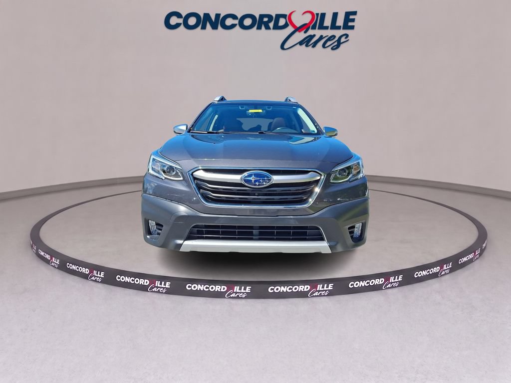 Used 2020 Subaru Outback Touring AWD/4WD image 2