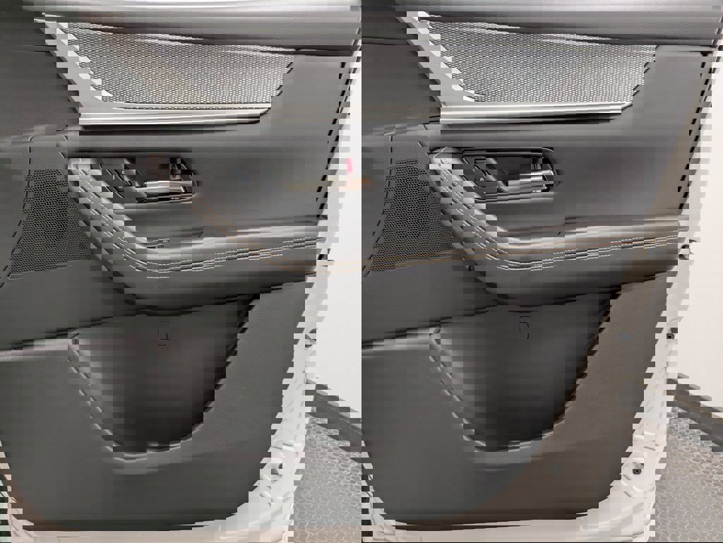 Certified 2024 MAZDA CX-90 Plug-In Hybrid w/ Premium Pkg image 27