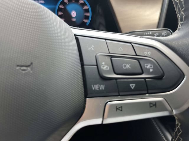 Used 2024 Volkswagen Atlas SE FWD image 25