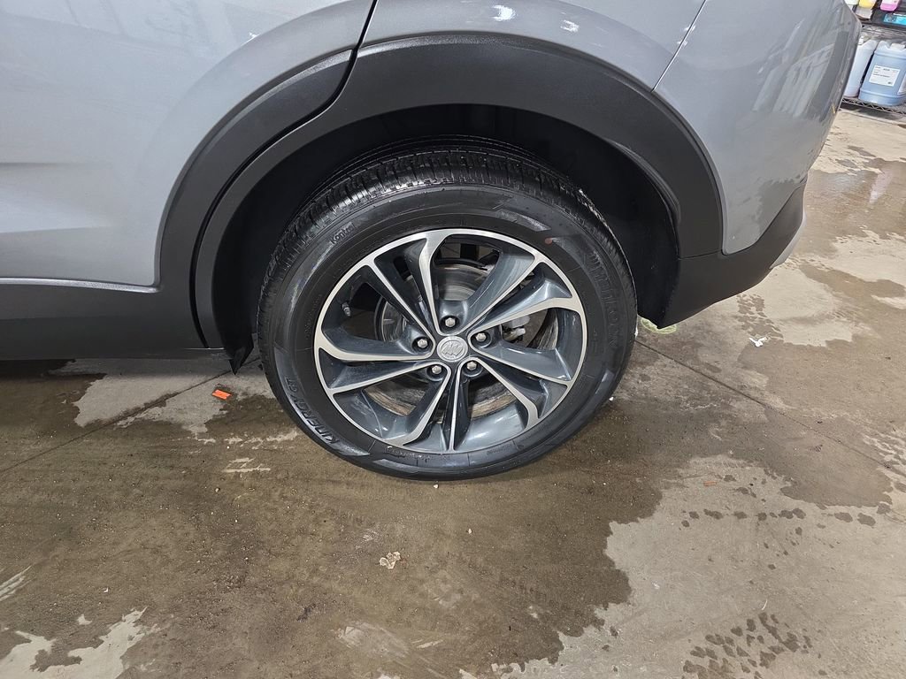 Certified 2023 Buick Encore GX Select image 32