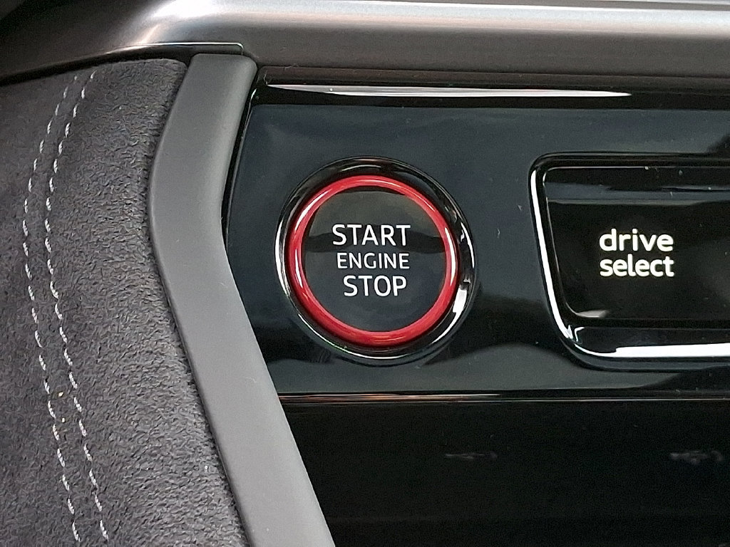 New 2026 Audi SQ5 Premium Plus AWD/4WD image 16